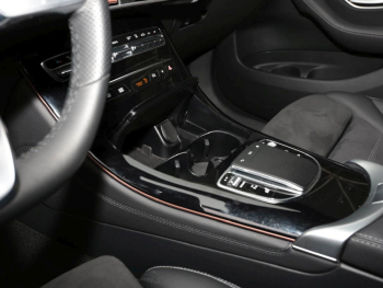 Mercedes-Benz EQC 400 4M AMG Distronic AHK 360° EasyPack
