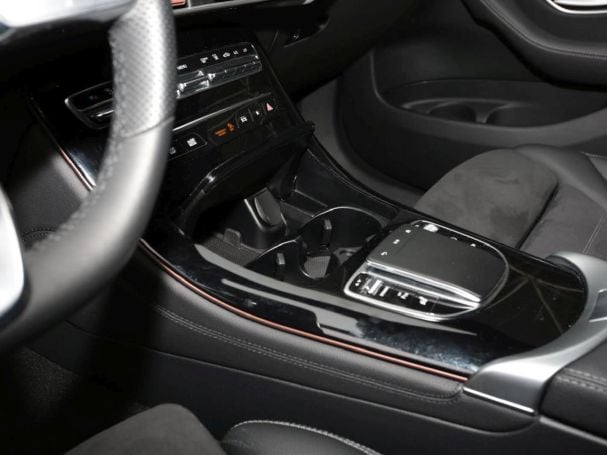 Mercedes-Benz EQC 400 4M AMG Distronic AHK 360° EasyPack