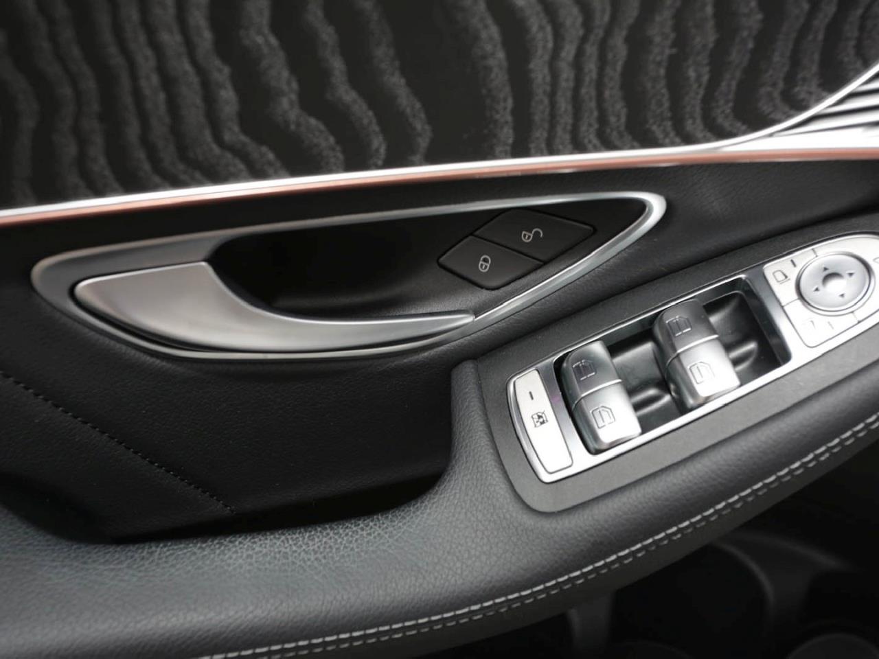 Mercedes-Benz EQC 400 4M AMG Distronic AHK 360° EasyPack