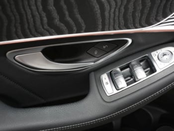 Mercedes-Benz EQC 400 4M AMG Distronic AHK 360° EasyPack