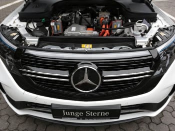 Mercedes-Benz EQC 400 4M AMG Distronic AHK 360° EasyPack