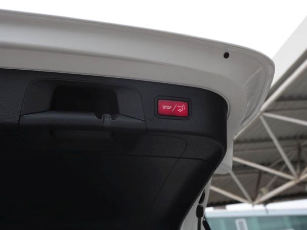 Mercedes-Benz EQC 400 4M AMG Distronic AHK 360° EasyPack