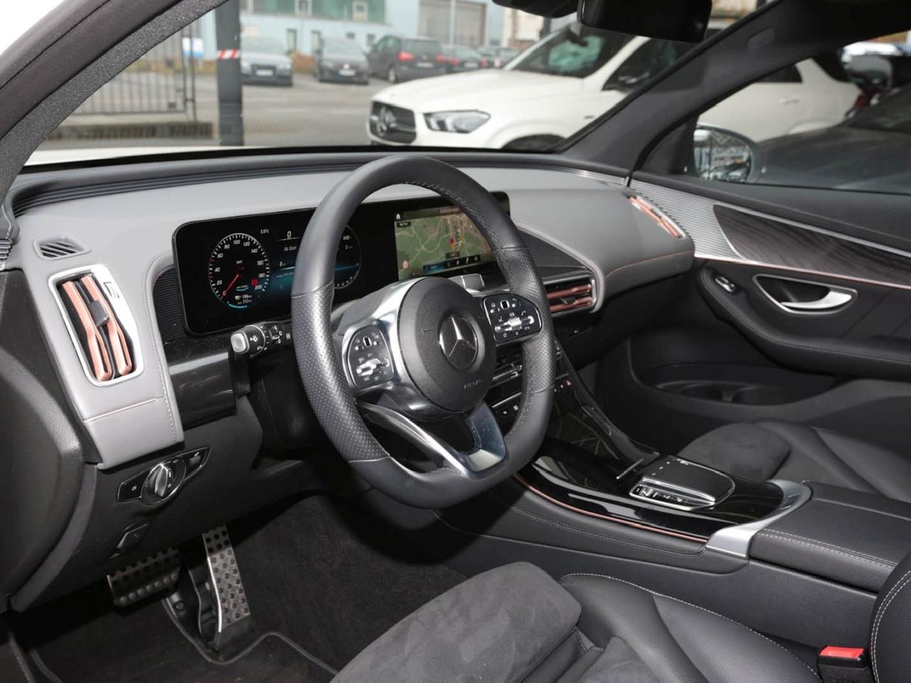 Mercedes-Benz EQC 400 4M AMG Distronic AHK 360° EasyPack