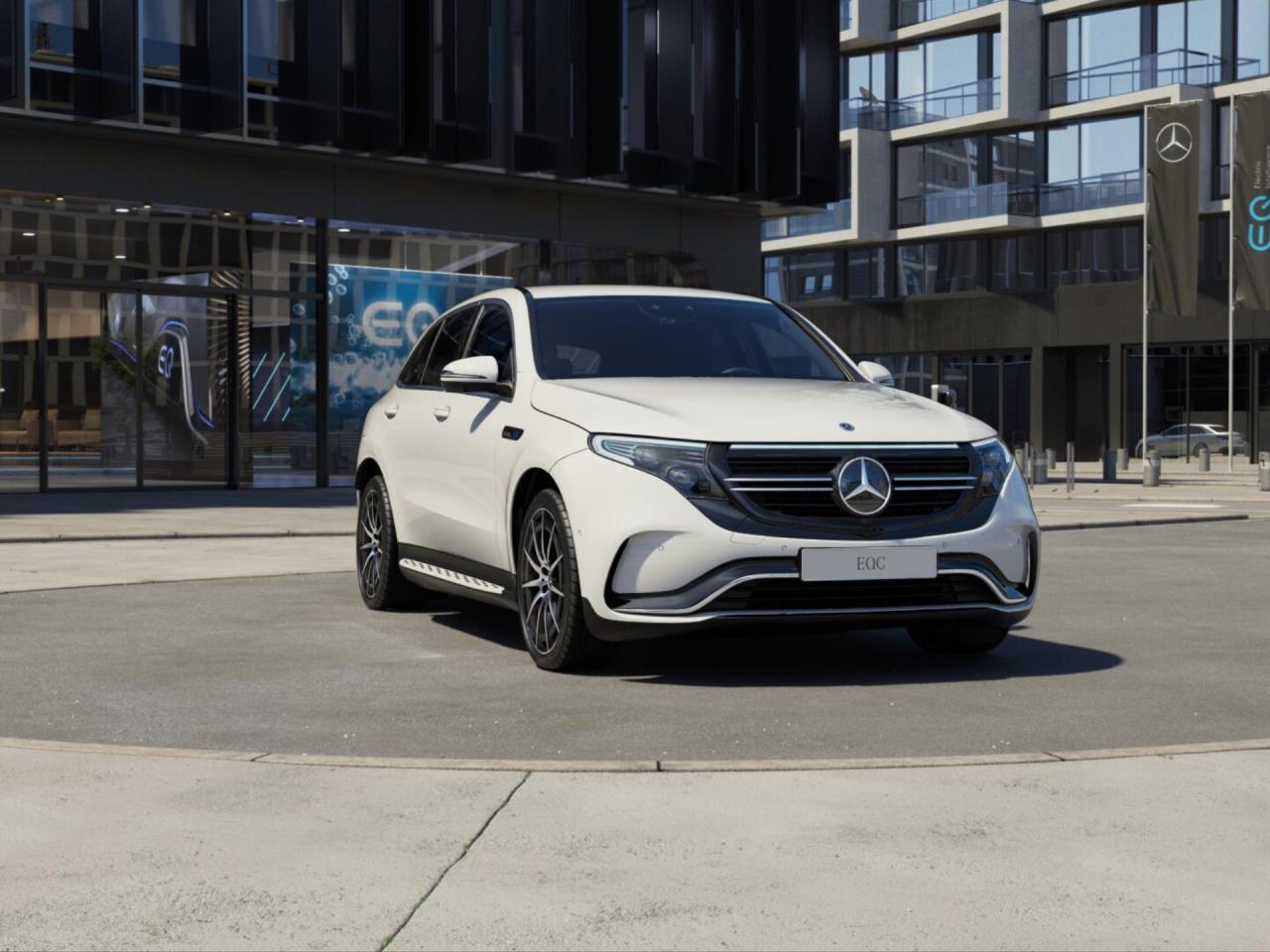 Mercedes-Benz EQC 400 4M AMG Distronic AHK 360° EasyPack