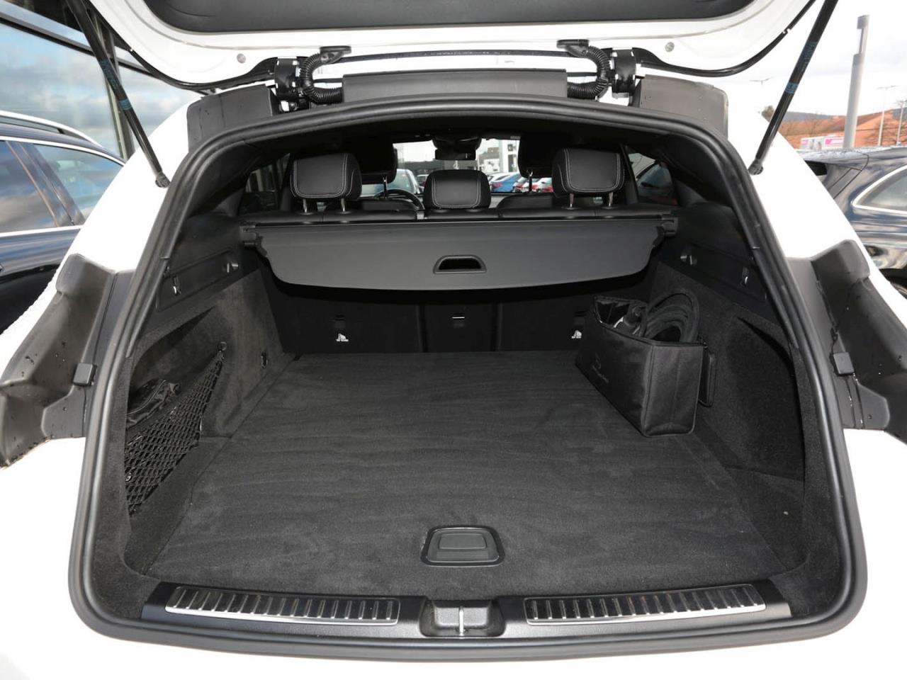 Mercedes-Benz EQC 400 4M AMG Distronic SHZ-Fond Memory 360°