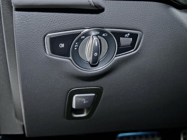 Mercedes-Benz EQC 400 4M AMG Distronic Easy-Pack 360° AHK