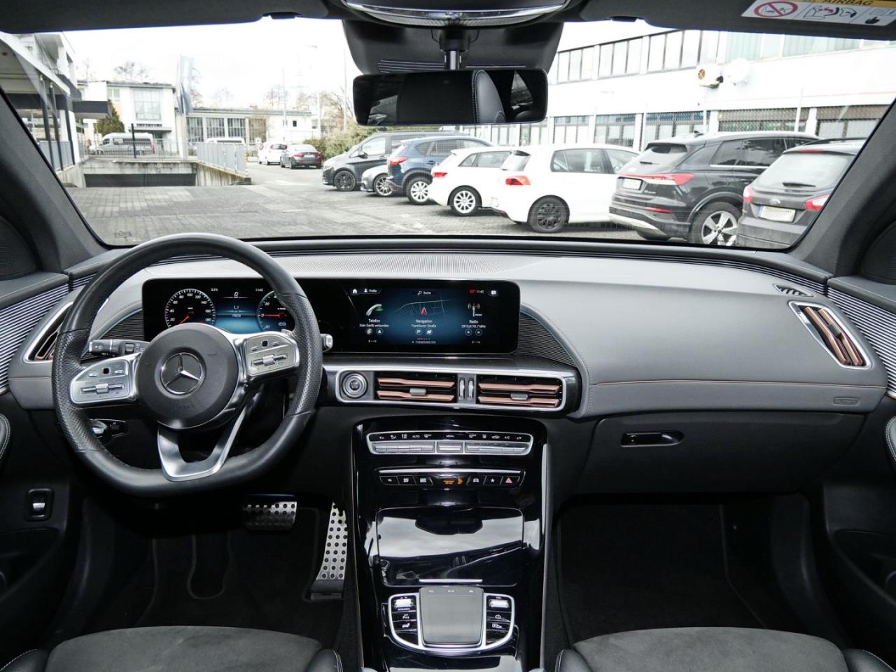 Mercedes-Benz EQC 400 4M AMG Distronic Easy-Pack 360° AHK