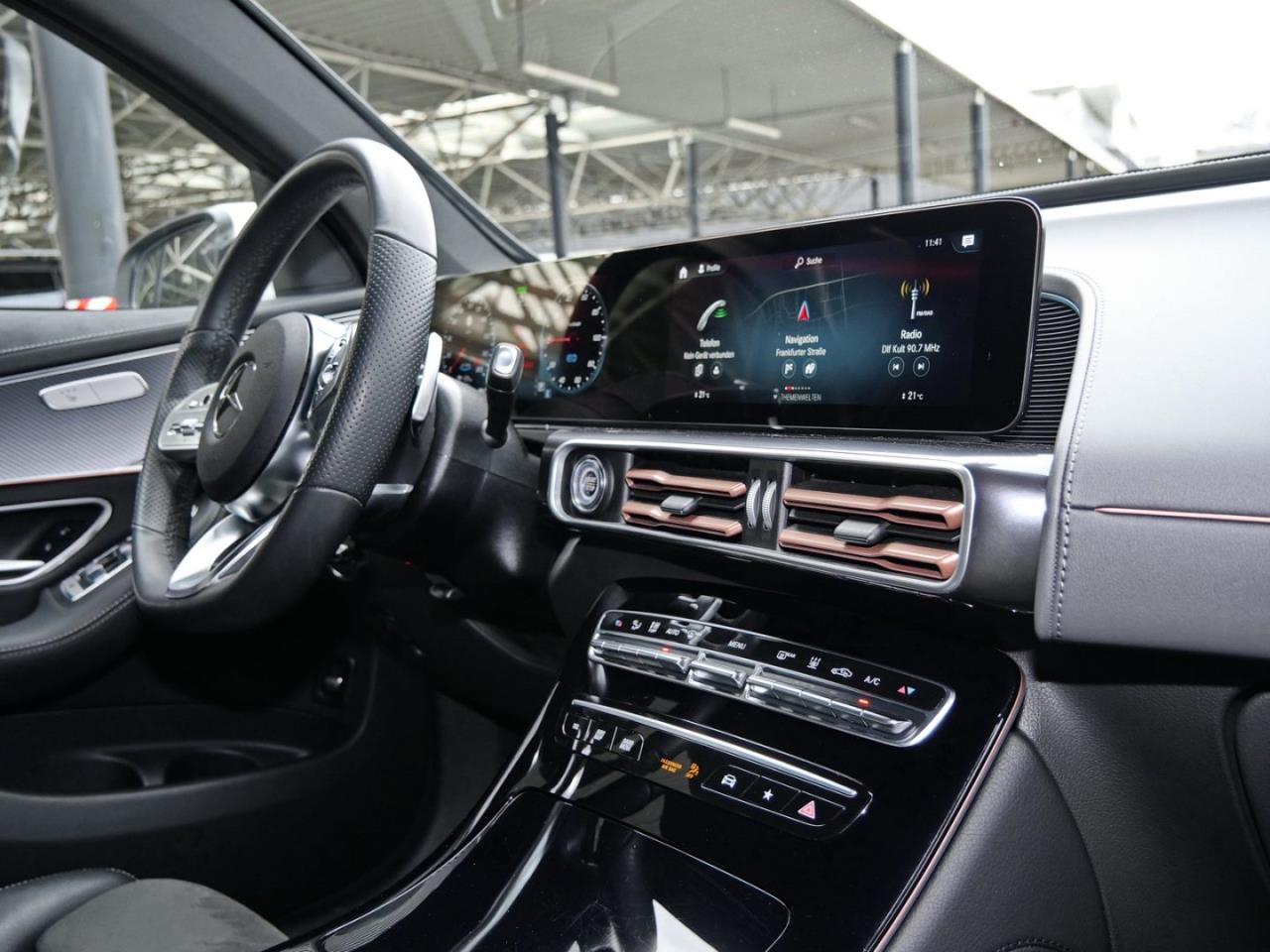 Mercedes-Benz EQC 400 4M AMG Distronic Easy-Pack 360° AHK