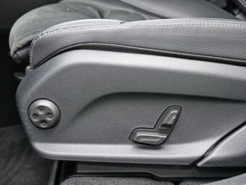 Mercedes-Benz EQC 400 4M AMG Distronic Easy-Pack 360° AHK