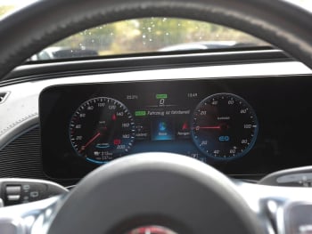 Mercedes-Benz EQC 400 4M AMG MBUX Navi Kamera Advanced Sound