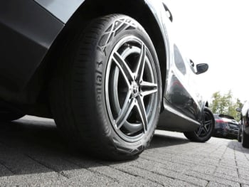 Mercedes-Benz EQC 400 4M AMG MBUX Navi Kamera Advanced Sound