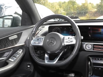 Mercedes-Benz EQC 400 4M AMG MBUX Navi Kamera Advanced Sound
