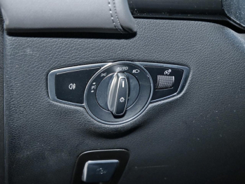 Mercedes-Benz EQC 400 4M AMG Schiebedach Head-Up Distronic 360°