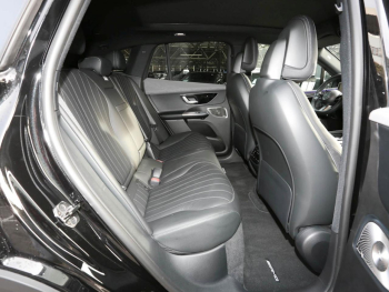 Mercedes-Benz EQE 350 4M SUV AMG Night Panorama Distronic 360°