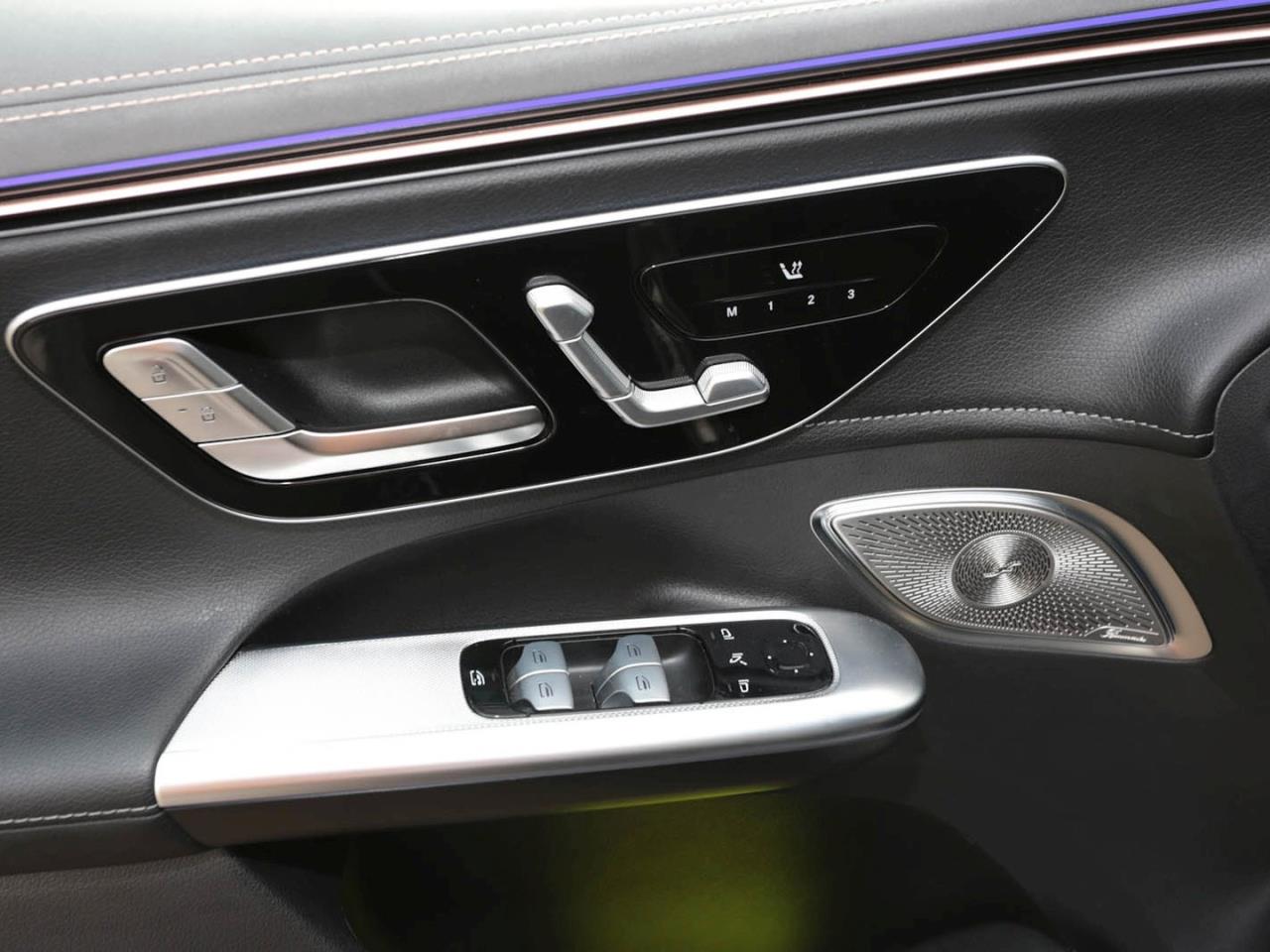 Mercedes-Benz EQE 350 4M SUV AMG Night Panorama Distronic 360°