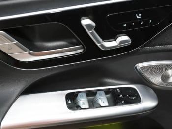 Mercedes-Benz EQE 350 4M SUV AMG Night Panorama Distronic 360°