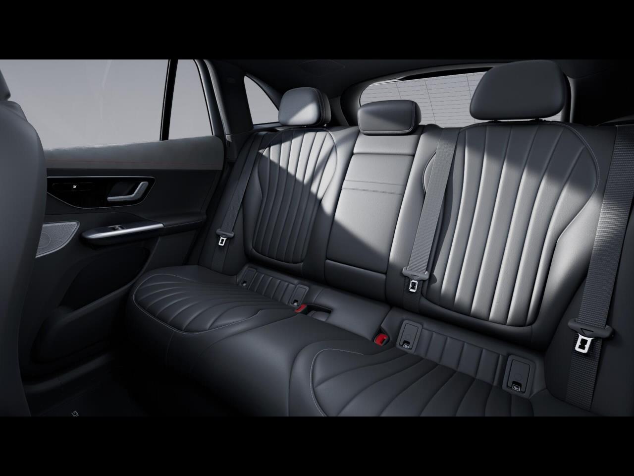 Mercedes-Benz EQE 350 4M SUV AMG Night Panoraman Distronic 360°