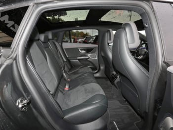 Mercedes-Benz EQE 300 AMG Panorama Distronic Memory 360°