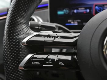 Mercedes-Benz EQE 300 AMG Panorama Distronic Memory 360°