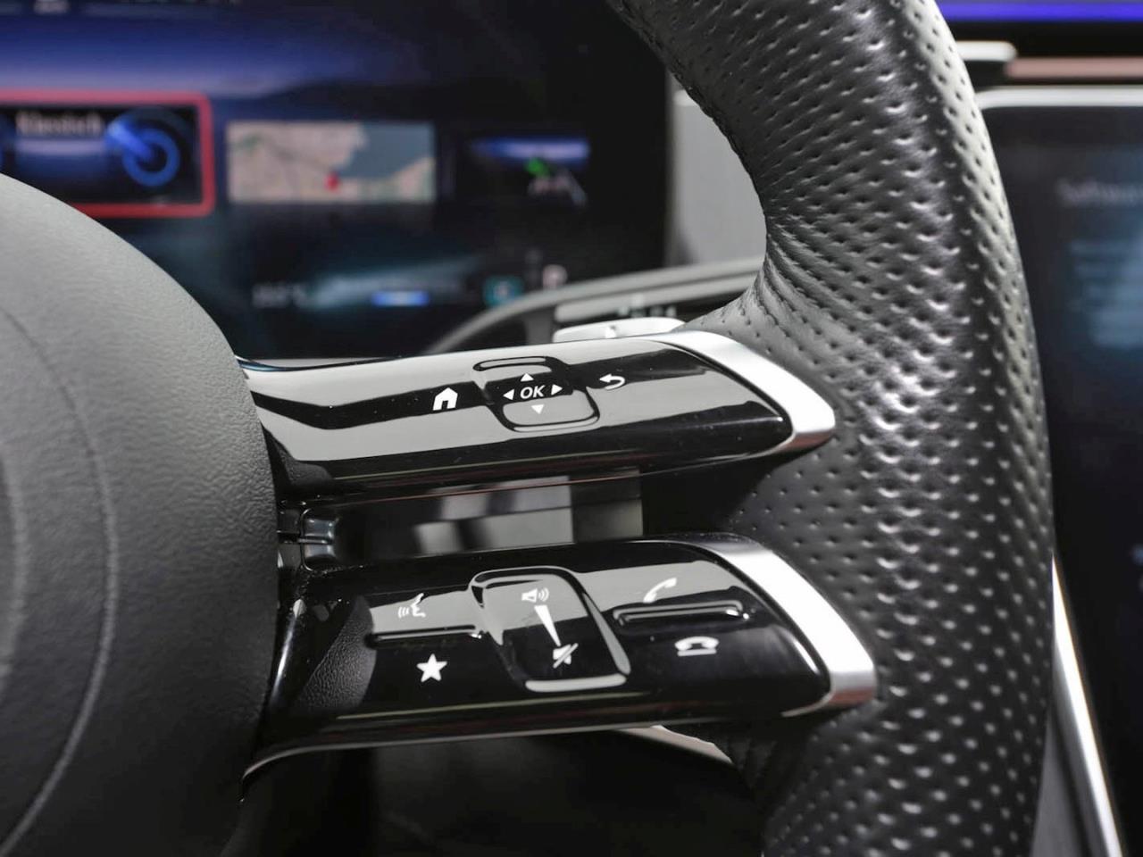 Mercedes-Benz EQE 300 AMG Panorama Distronic Memory 360°