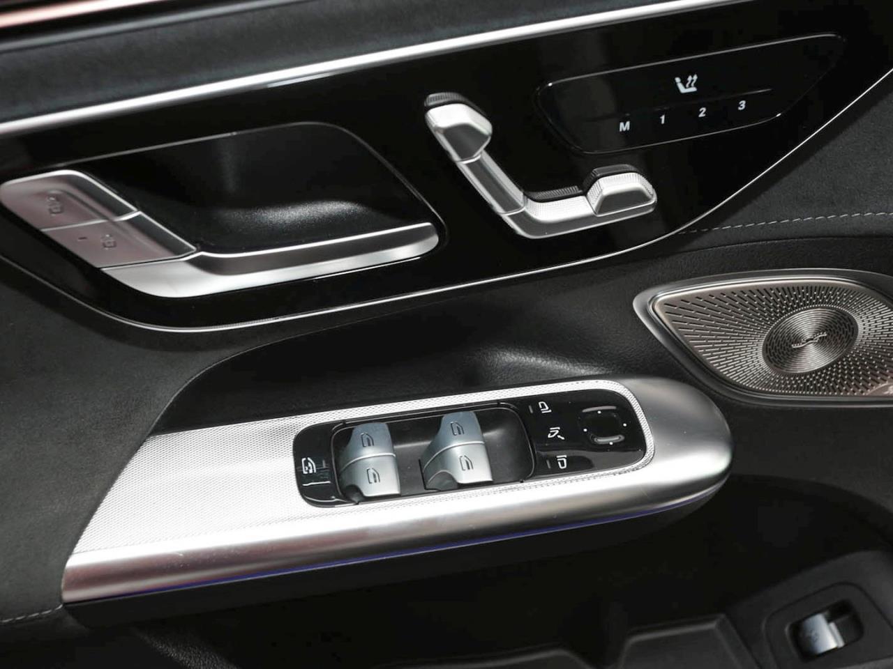 Mercedes-Benz EQE 300 AMG Panorama Distronic Memory 360°