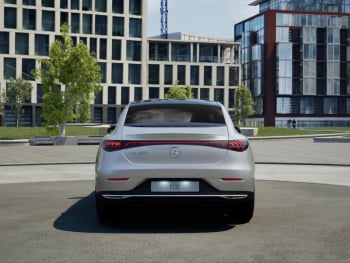 Mercedes-Benz EQE 300 ElectricArt Panorama HUD  NP 105.476€