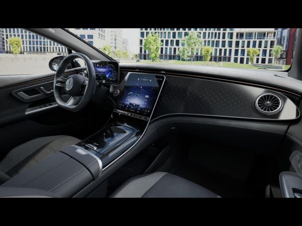 Mercedes-Benz EQE 300 AMG Night Distronic Panorama Memory 360°