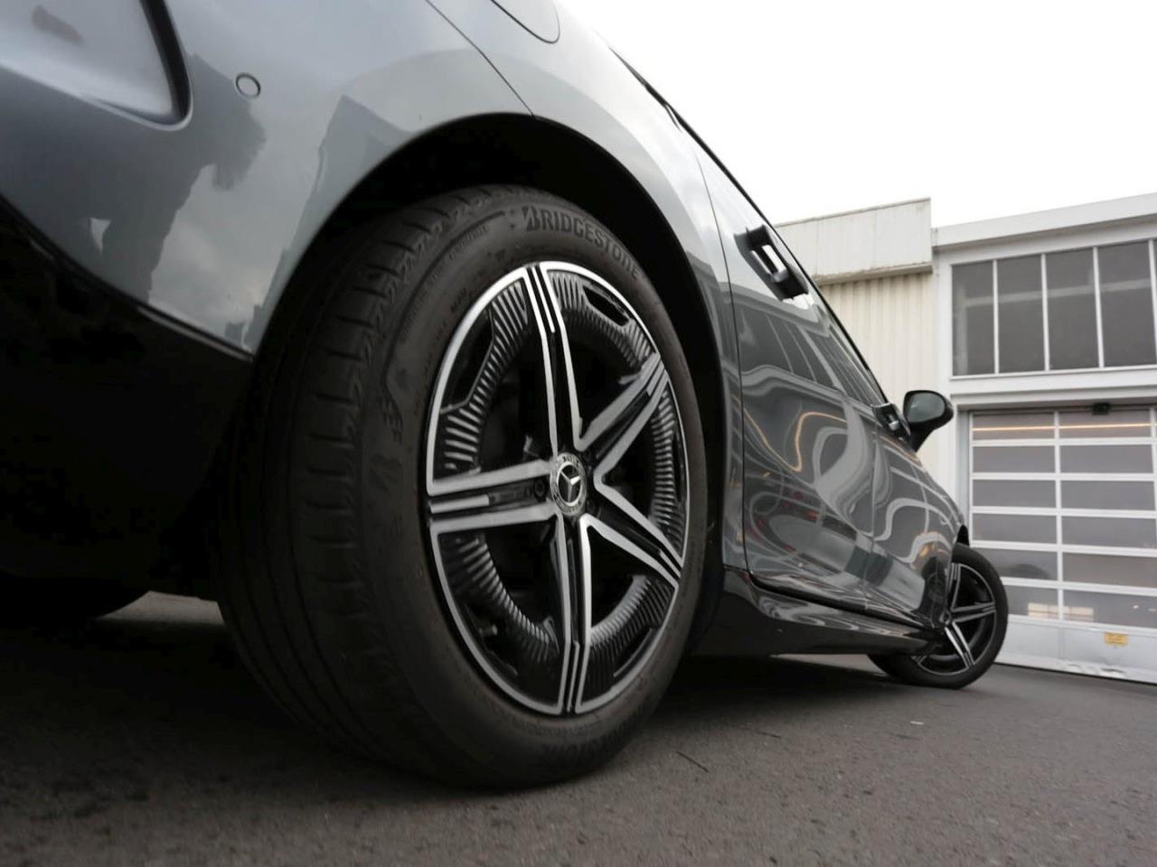 Mercedes-Benz EQE 350 4M AMG Night Panorama HUD NP 102.191