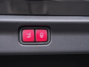 Mercedes-Benz EQE 350+ AMG Panorama Distronic Memory 360°