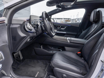 Mercedes-Benz EQE 350 AMG Night Panorama Sitzklima Distronic