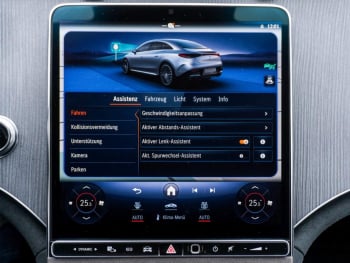 Mercedes-Benz EQE 350 AMG Night Panorama Sitzklima Distronic