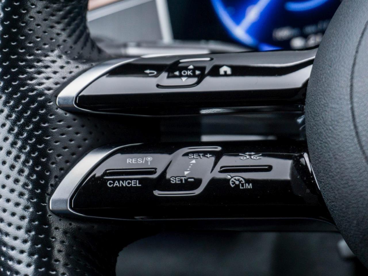 Mercedes-Benz EQE 350 AMG Night Panorama Sitzklima Distronic