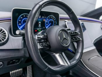 Mercedes-Benz EQE 350 AMG Night Panorama Sitzklima Distronic