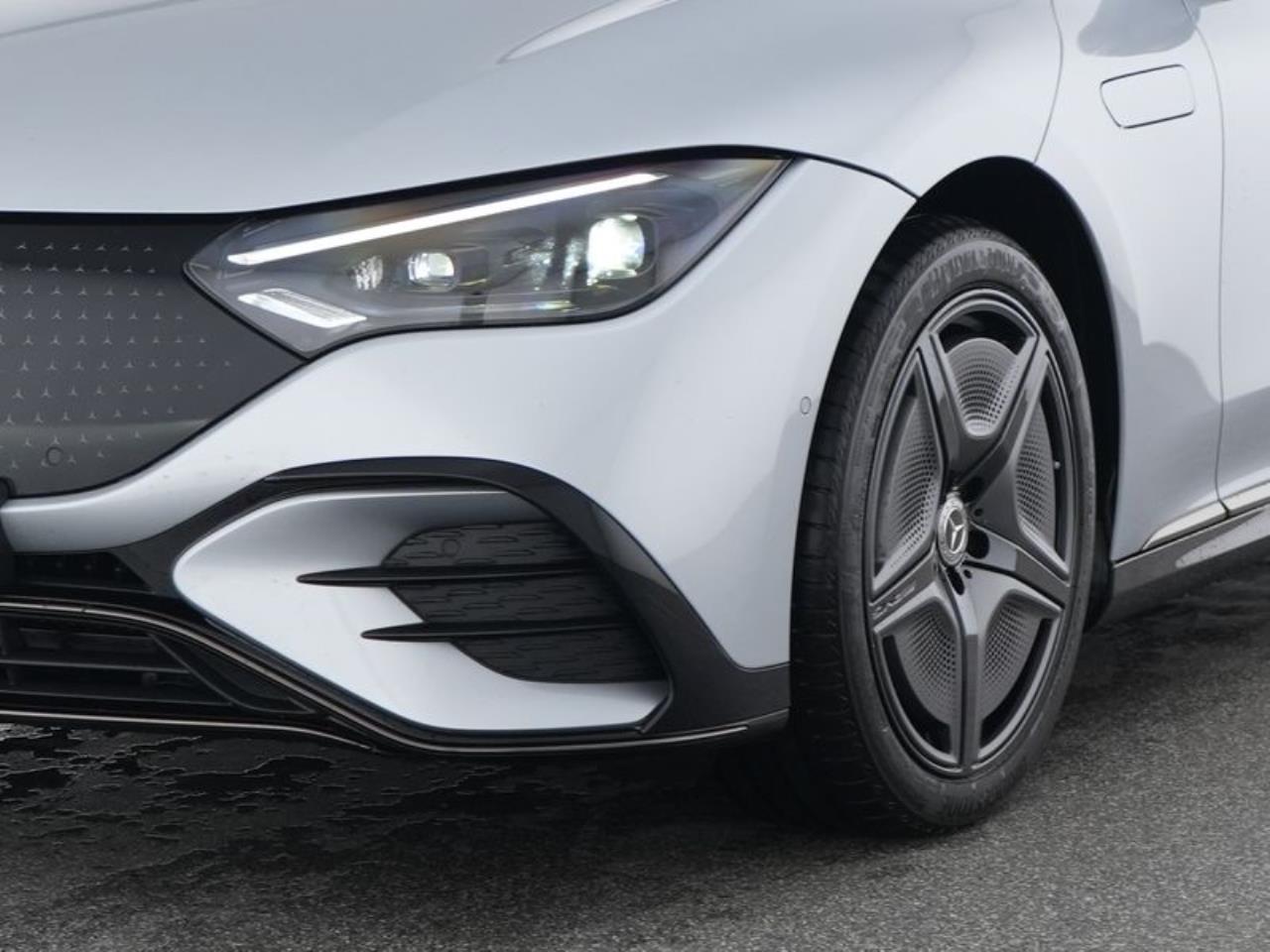 Mercedes-Benz EQE 350+ AMG Night Distronic Airmatic 360° AHK