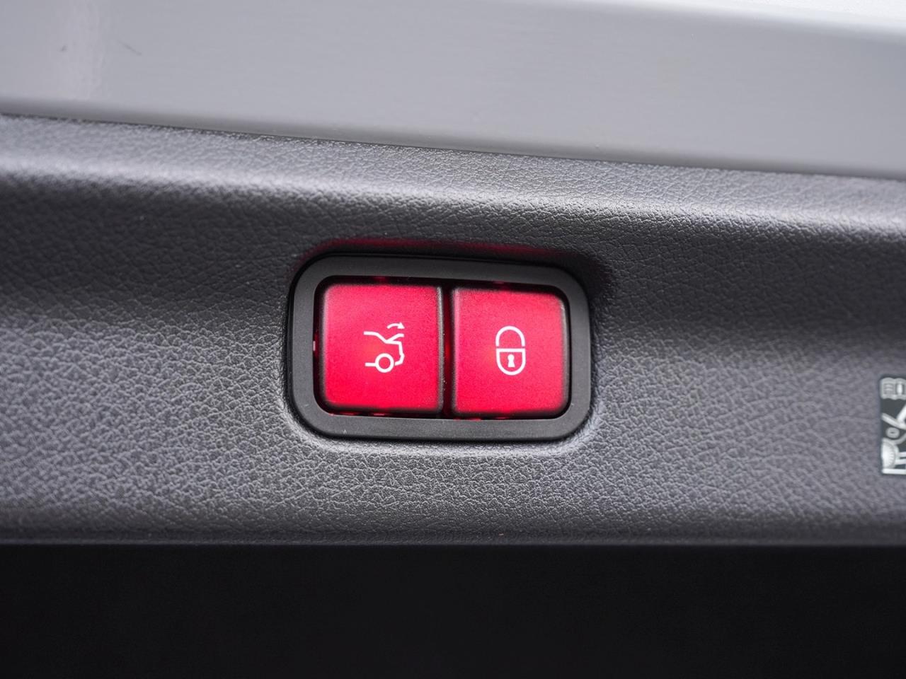 Mercedes-Benz EQE 350 AMG Night Panorama HeadUp NP 111.557