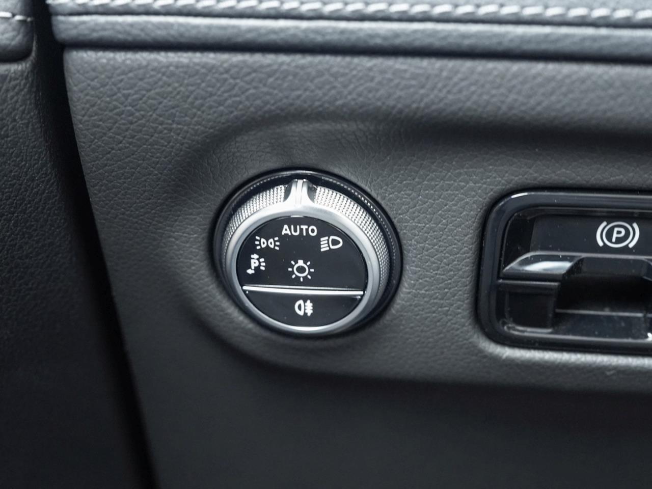 Mercedes-Benz EQE 350 AMG Night Panorama HeadUp NP 111.557