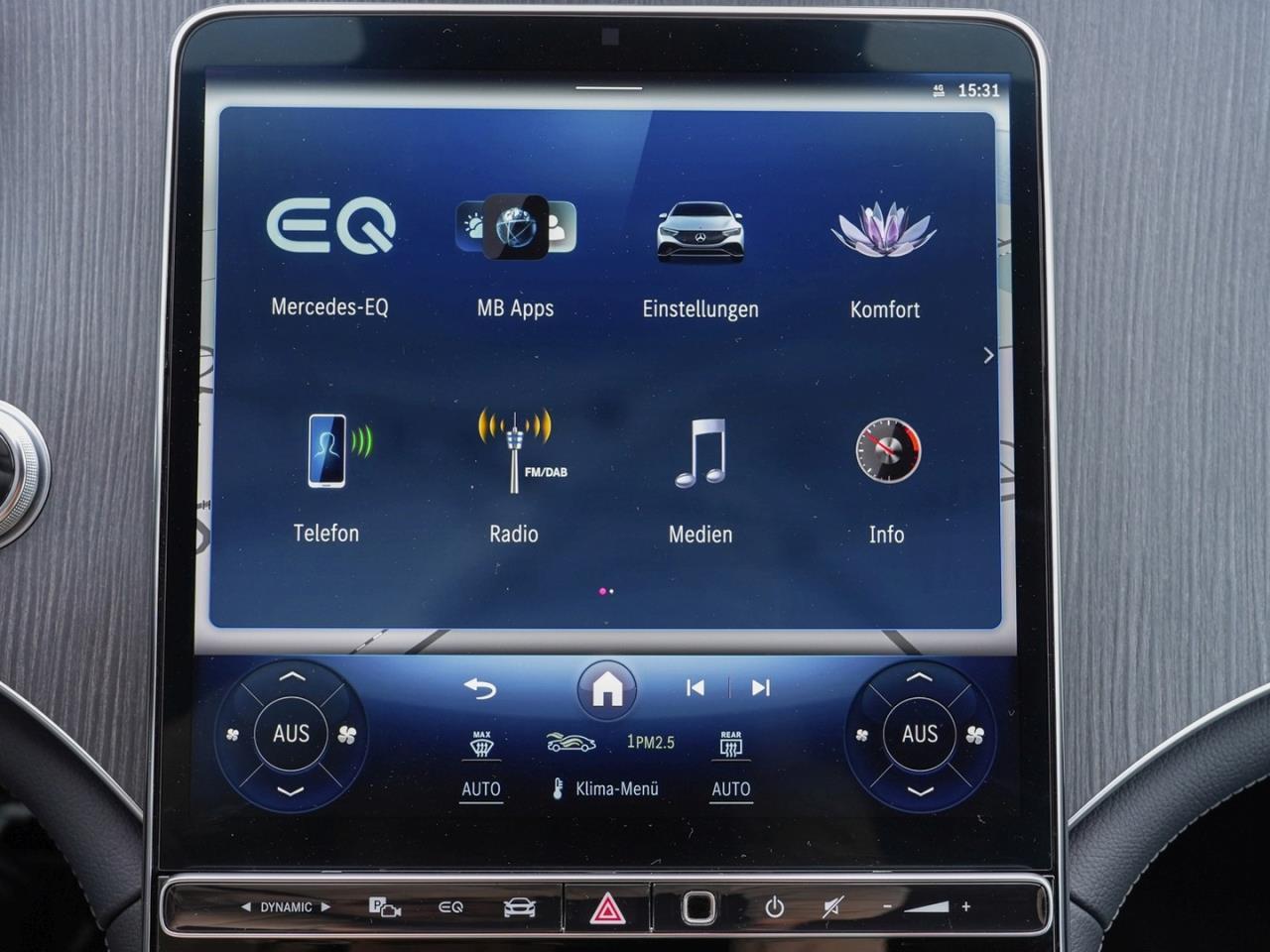 Mercedes-Benz EQE 350 AMG Night Distronic Memory 360° AHK HUD