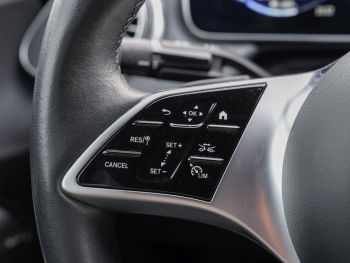 Mercedes-Benz EQE 350 AMG Night Distronic Memory 360° AHK HUD