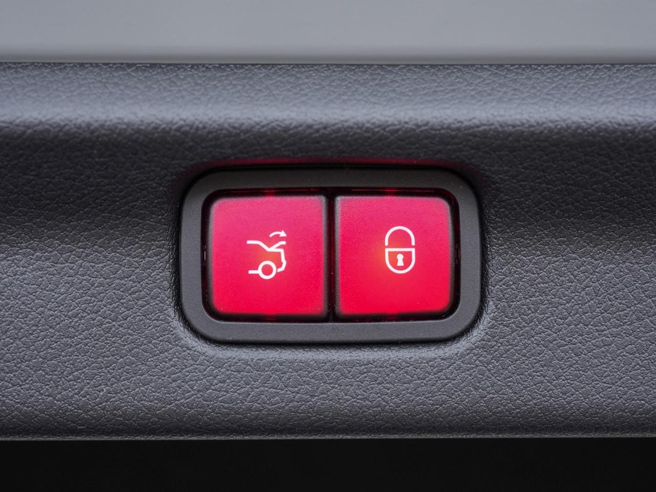 Mercedes-Benz EQE 350 AMG Night Distronic Memory 360° AHK HUD