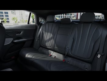 Mercedes-Benz EQE 350 AMG Night Distronic Memory 360° AHK HUD