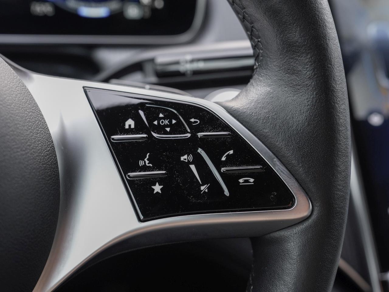 Mercedes-Benz EQE 350 AMG Night Distronic Memory 360° AHK HUD