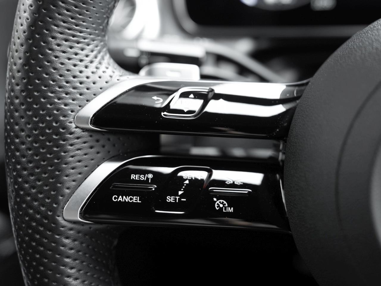 Mercedes-Benz EQE 350 AMG Night Distronic 360° Airmatic Memory