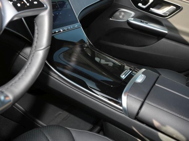Mercedes-Benz EQE 350+ Electric Art Panorama Distronic AHK