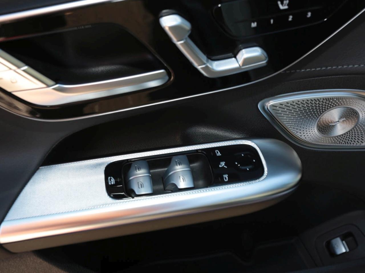 Mercedes-Benz EQE 350+ Electric Art Panorama Distronic AHK