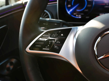Mercedes-Benz EQE 350+ Electric Art Panorama Distronic AHK