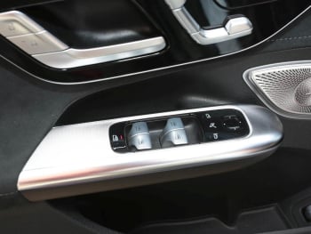Mercedes-Benz EQE 43 AMG 4M Night Panorama Sitzklima HeadUp
