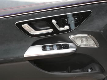Mercedes-Benz EQE 43 AMG 4M Night Panorama Sitzklima HeadUp