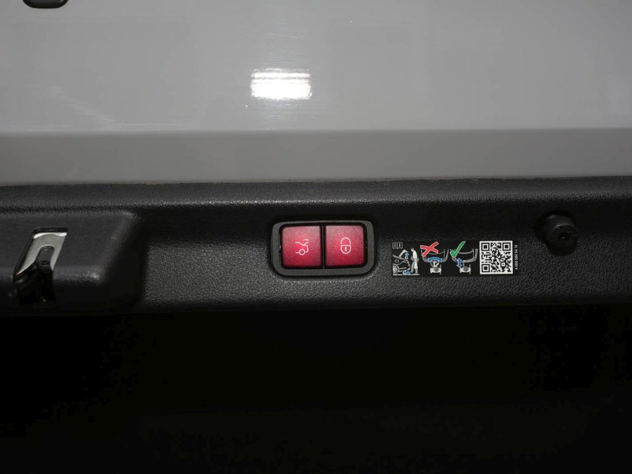 Mercedes-Benz EQE 43 AMG 4M Panorama Distronic NP 119.244