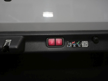 Mercedes-Benz EQE 43 AMG 4M Panorama Distronic NP 119.244