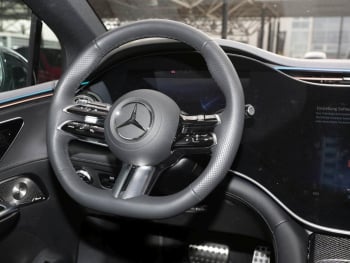 Mercedes-Benz EQE 500 4M AMG Night Panorama AHK NP 126.545 €